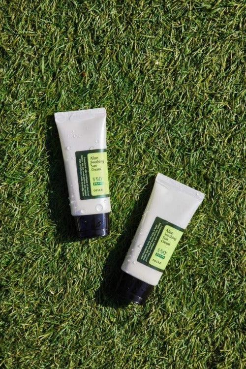 https://cdn.shopify.com/s/files/1/1857/6931/products/CosrxAloeSoothingSPF50PA_SunCream.jpg?v=1623921079