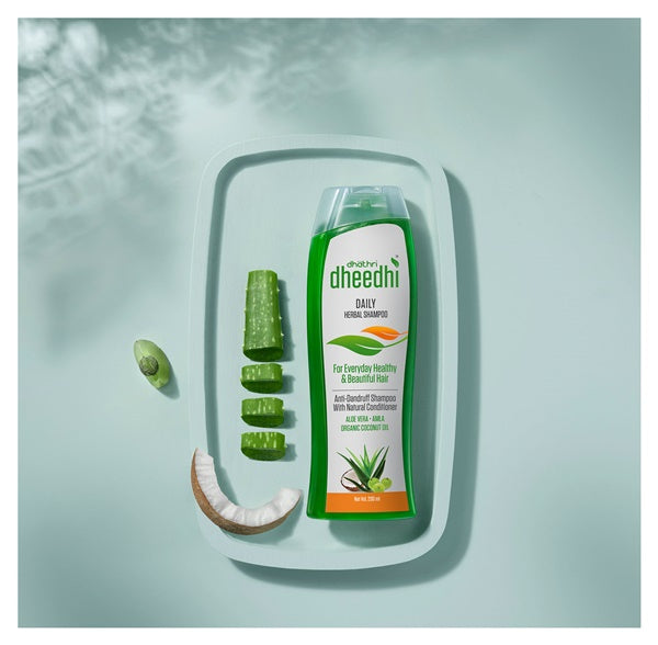 https://cdn.shopify.com/s/files/1/1857/6931/products/DhathriAyurvedaDheedhiDailyHerbalShampoo2.jpg?v=1622534893