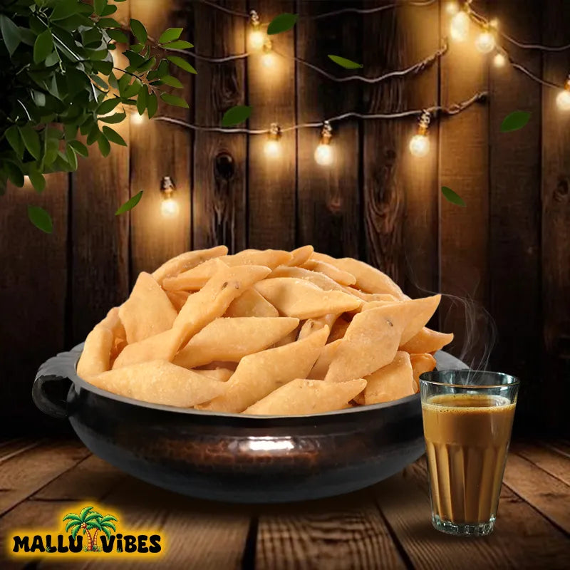 https://cdn.shopify.com/s/files/1/1857/6931/files/Front_view_of_Freshly_Made_Kerala_snacks_diamond_chips_salt_in_a_bowl_english_-_Online_Kerala_snacks_spicy_diamond_cut_chips.webp?v=1746526958