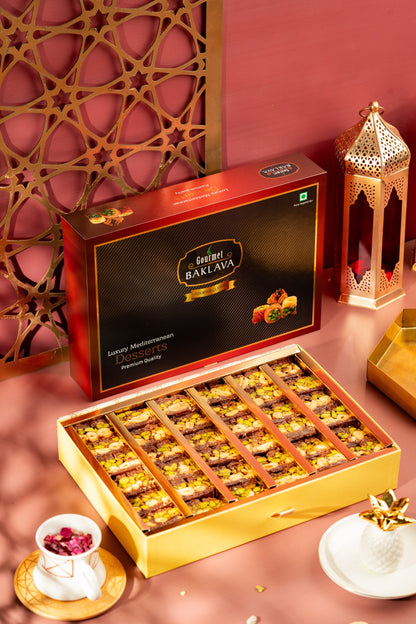 https://cdn.shopify.com/s/files/1/1857/6931/files/GourmetChocolateCashewPistachioBaklava-500gms.jpg?v=1762321623