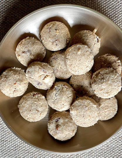 https://cdn.shopify.com/s/files/1/1857/6931/files/HealthyMilletcookieswithoutprese.jpg?v=1746290847