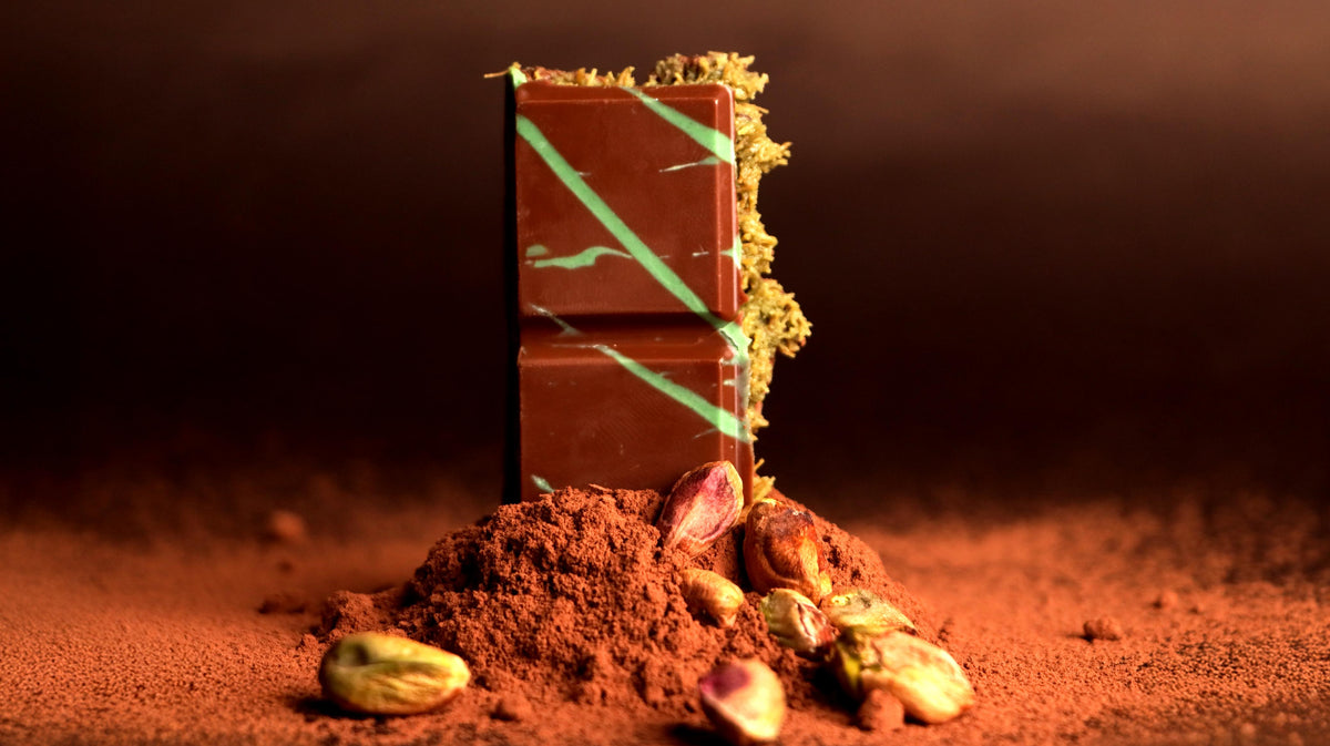 Image 5 of Loyka Dubai Kunafa Chocolate Bar