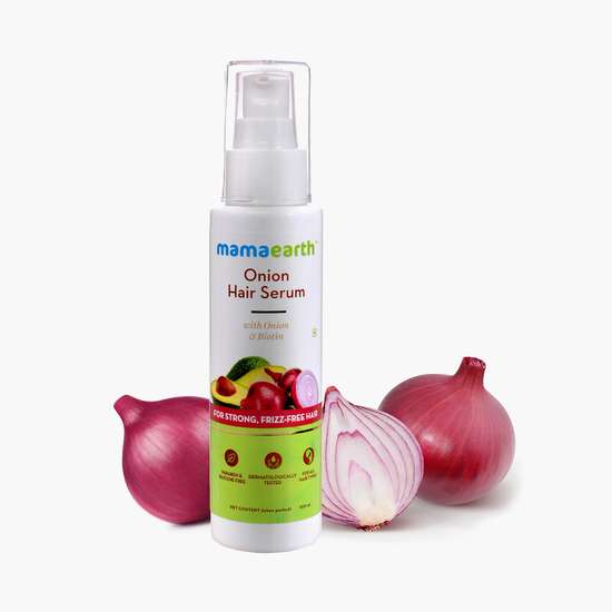 https://cdn.shopify.com/s/files/1/1857/6931/products/MamaearthOnionHairSerum_OnionHairMask3.jpg?v=1623223152
