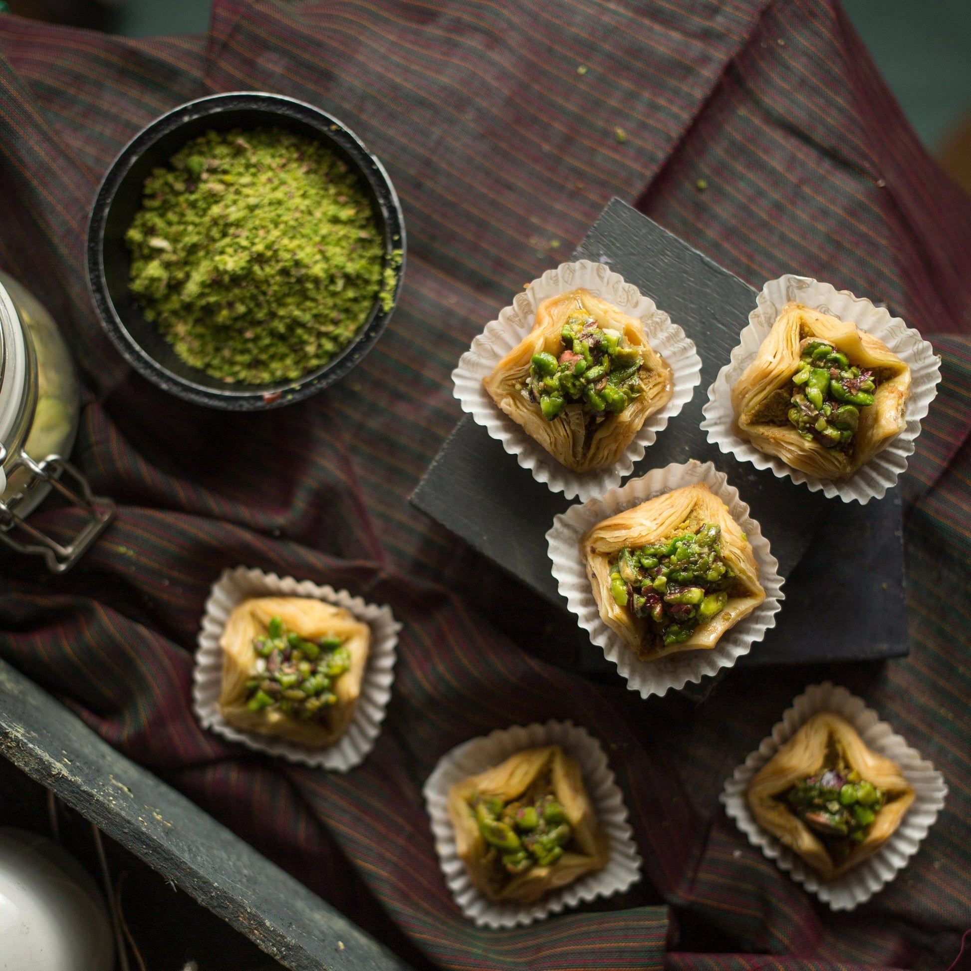 https://cdn.shopify.com/s/files/1/1857/6931/files/PISTACHIOPYRAMID.jpg?v=1765199249