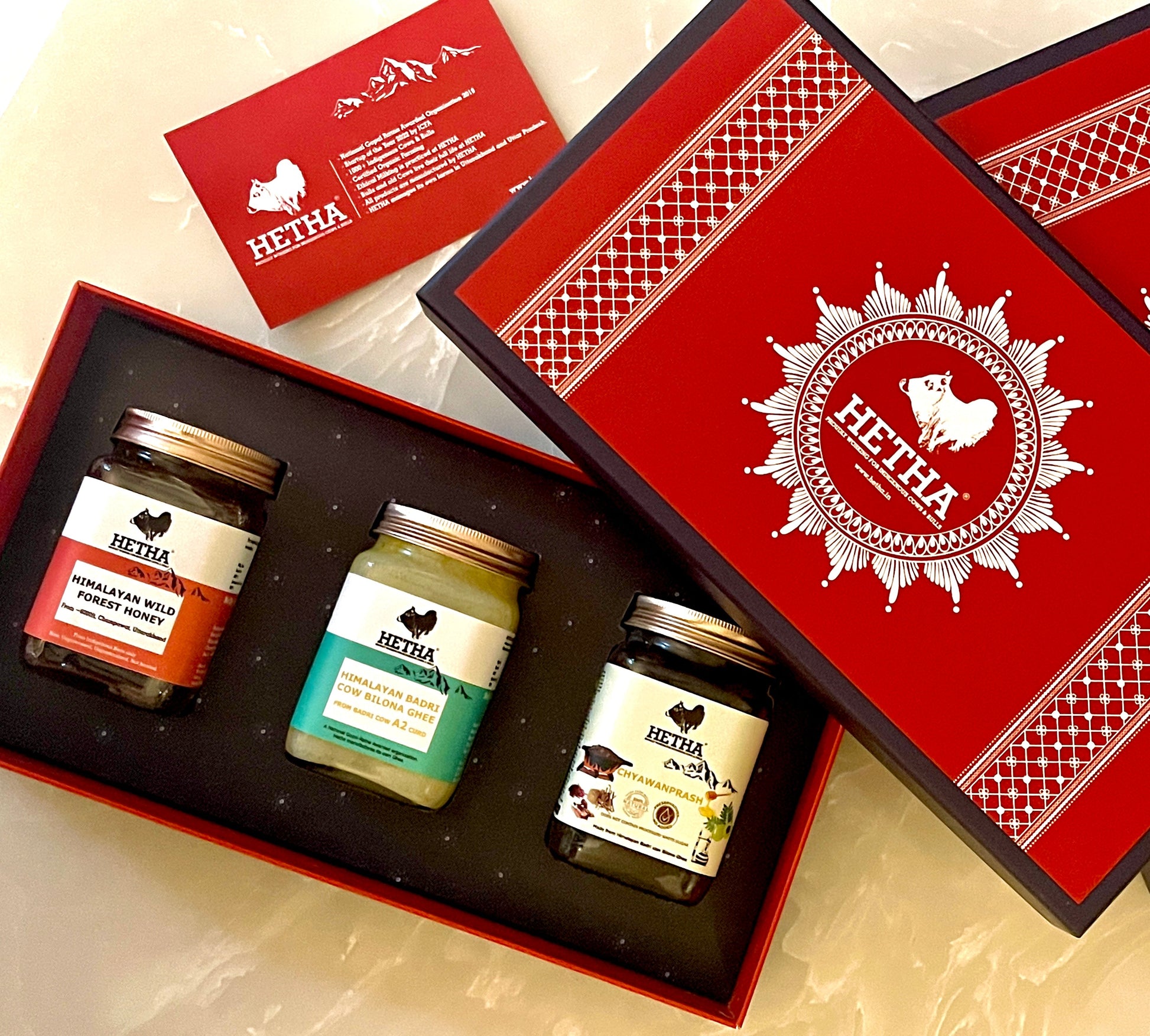 https://cdn.shopify.com/s/files/1/1857/6931/files/Premium_Hetha_Gift_Box.jpg?v=1786020550