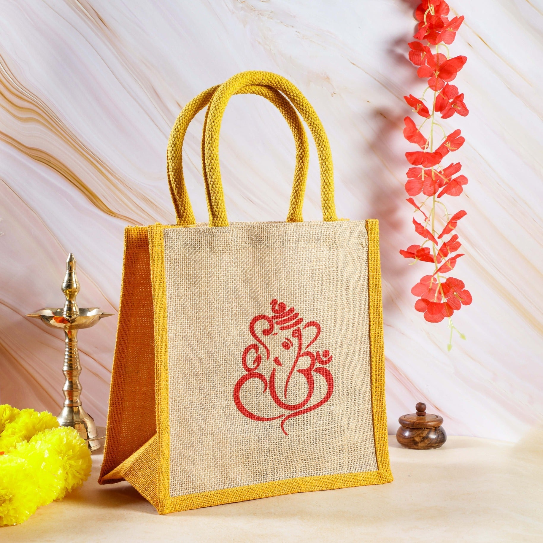 https://cdn.shopify.com/s/files/1/1857/6931/files/Rudra_M_118_2d0057ab-0290-40c2-83a3-571d1d2c3f2c.jpg?v=1741322443