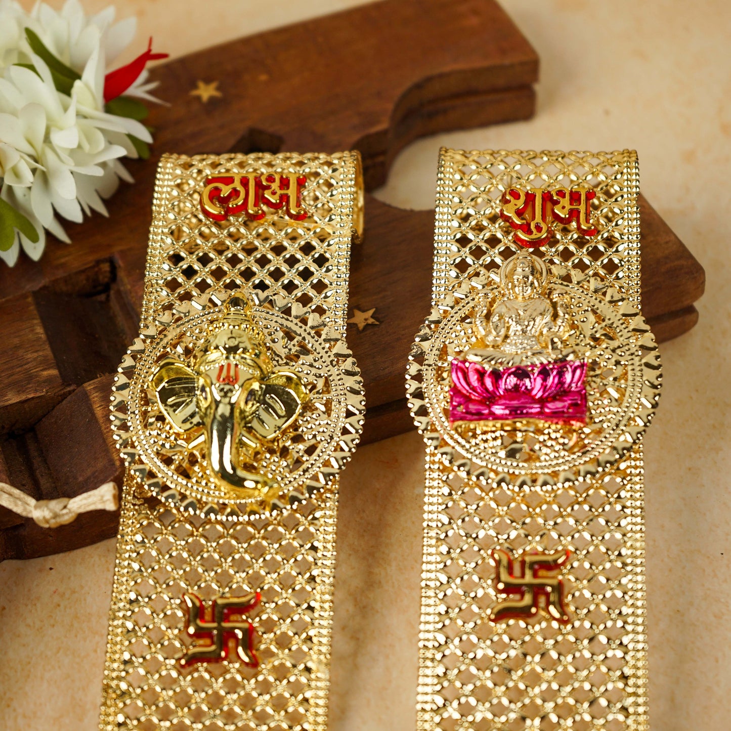 https://cdn.shopify.com/s/files/1/1857/6931/files/SRI_RUDRA_1042_7649443a-2e93-4968-8754-6d64c167ffe1.jpg?v=1741322975