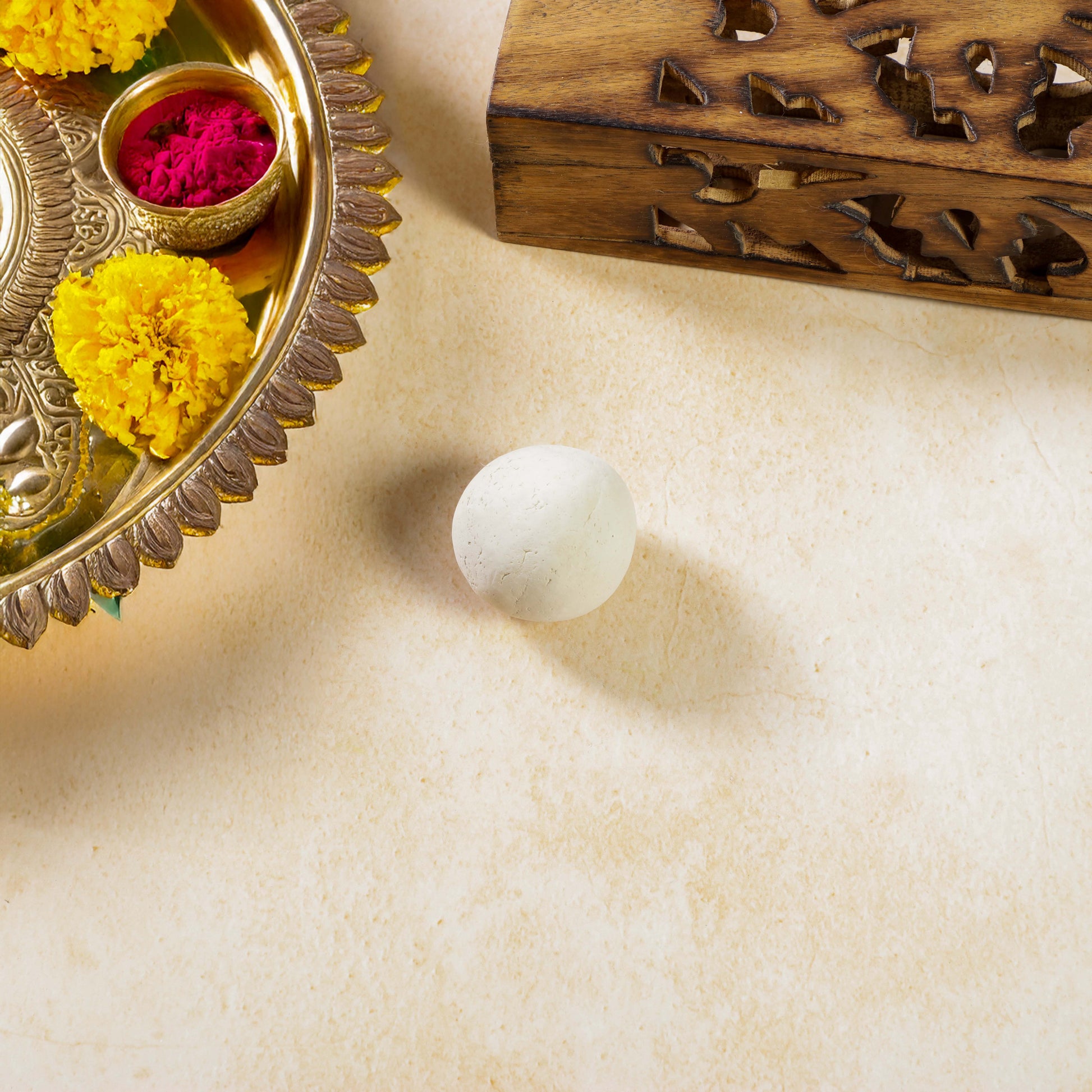 https://cdn.shopify.com/s/files/1/1857/6931/files/SRI_RUDRA_1292_9db37ac3-5efa-4600-a832-d74a4f06253b.jpg?v=1741330360