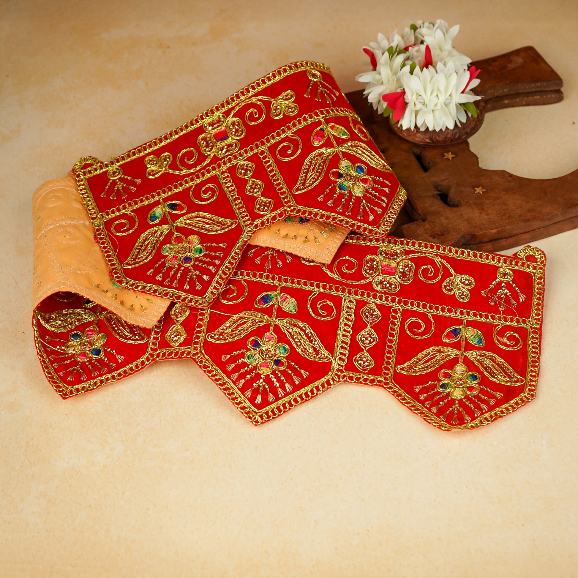 https://cdn.shopify.com/s/files/1/1857/6931/files/SRI_RUDRA_1343_cd87b883-76de-48a8-a32e-5ed63c6849c1.jpg?v=1741328132
