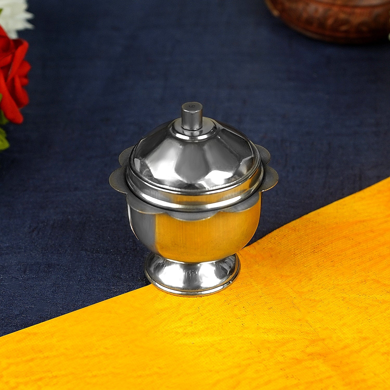 https://cdn.shopify.com/s/files/1/1857/6931/files/SRI_RUDRA_489_b583909d-2334-4ebf-b4af-910567205017.jpg?v=1741322871