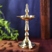 https://cdn.shopify.com/s/files/1/1857/6931/files/SRI_RUDRA_721_5709e119-f35a-45f5-881f-957a65e5afc1.jpg?v=1741332768