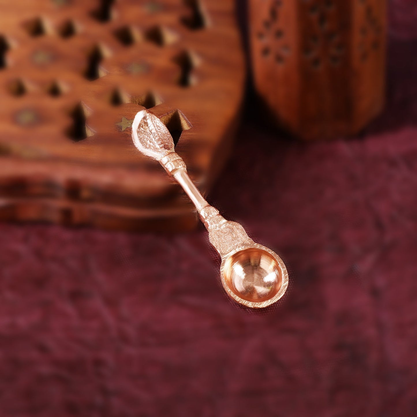 https://cdn.shopify.com/s/files/1/1857/6931/files/SRI_RUDRA_885_873b3b1b-9021-4016-9a6e-2920fbfb2b1d.jpg?v=1741332610