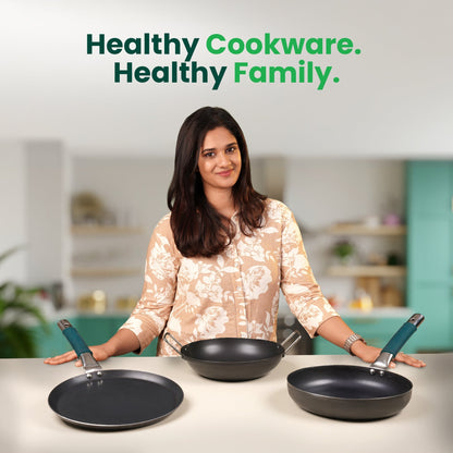 https://cdn.shopify.com/s/files/1/1857/6931/files/Sheet_IRON_healthy_cookware_healthy_familly.jpg?v=1763123186