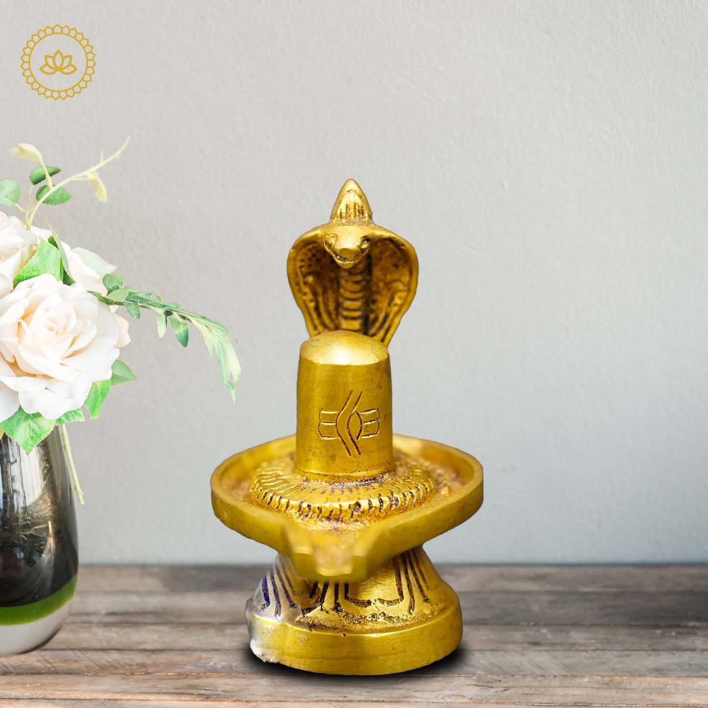 https://cdn.shopify.com/s/files/1/1857/6931/files/ShivaLingaWithCobraIdolMC00132.jpg?v=1759456070