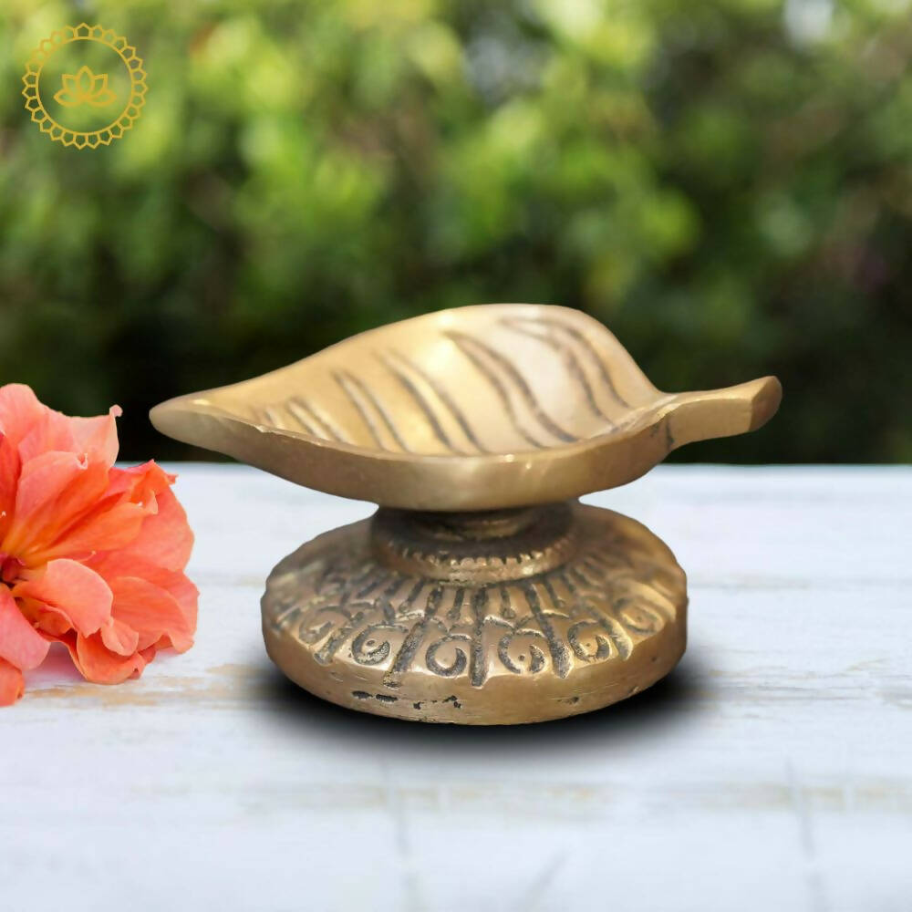 https://cdn.shopify.com/s/files/1/1857/6931/products/UBkrA3RSrl.jpg?v=1762417926