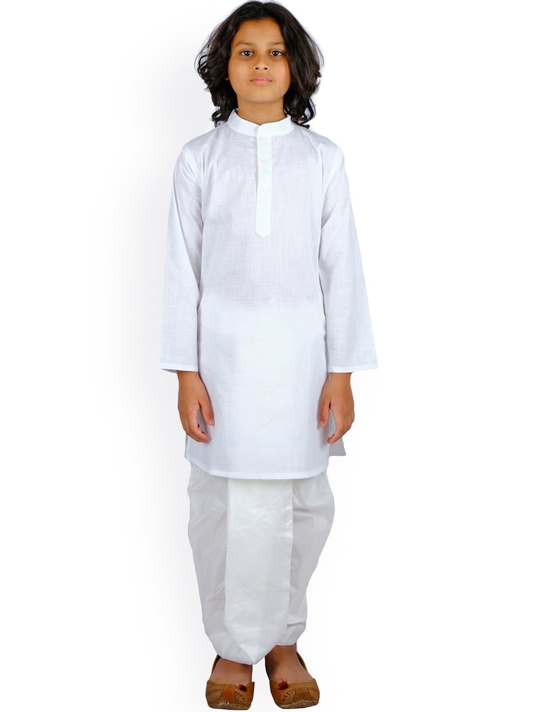 https://cdn.shopify.com/s/files/1/1857/6931/products/a440ce17-c92d-4207-afa2-08dad290703e1654756706253SethukrishnaBoysWhiteAngrakhaPureCottonKurtiwithDhotiPantsWi1.jpg?v=1661578170