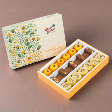 https://cdn.shopify.com/s/files/1/1857/6931/files/assorted-kaju-ratna-5679273.jpg?v=1762168620