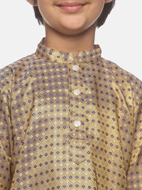 https://cdn.shopify.com/s/files/1/1857/6931/products/b290f75f-de45-4ba5-bbd9-74eb57417c5d1646282324082SethukrishnaBoysGold-TonedPrintedKurtiwithPyjamas2.jpg?v=1661583058