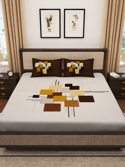 https://cdn.shopify.com/s/files/1/1857/6931/products/c0d690a5-1ad2-4def-b88b-afec86fae8be1648629518461StoryhomeCream-ColouredBrownAbstract300TCCotton1KingBedsheet2.jpg?v=1703165739