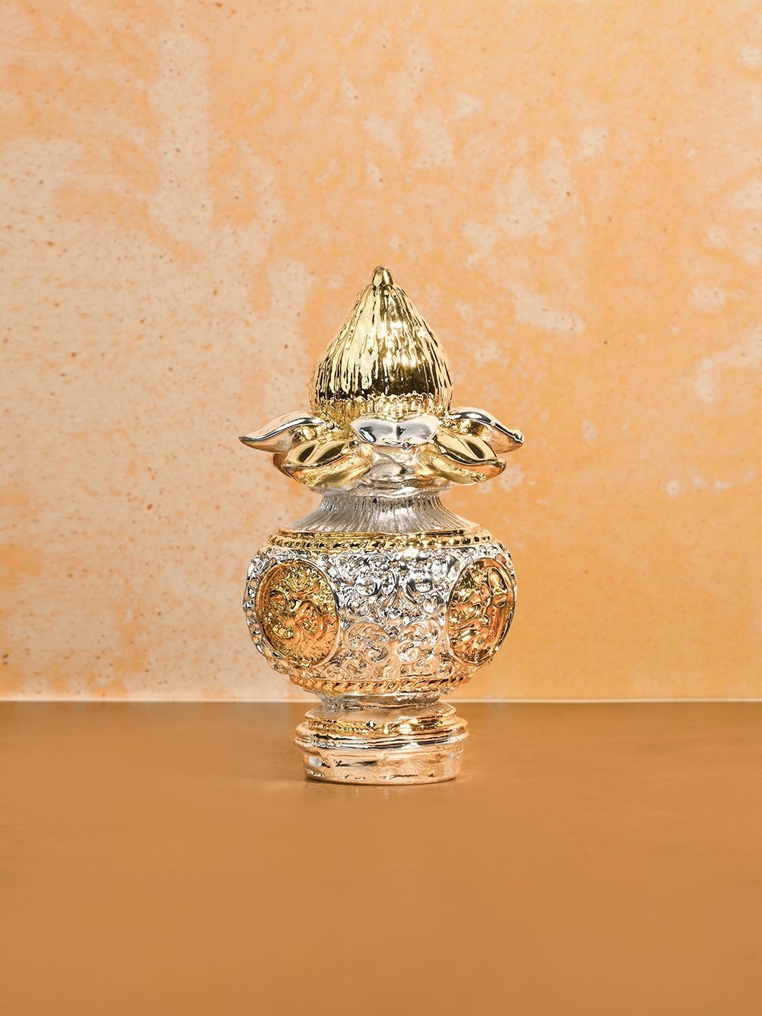 Image 1 of Silver / Onesize for the product TOUCH925 999 Silver Plated Pooja Kalash