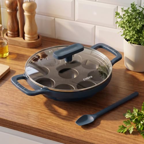 Image 3 of Ember Cookware Pre-Seasoned Cast Iron Appe Pan 20 cm with Glass Lid