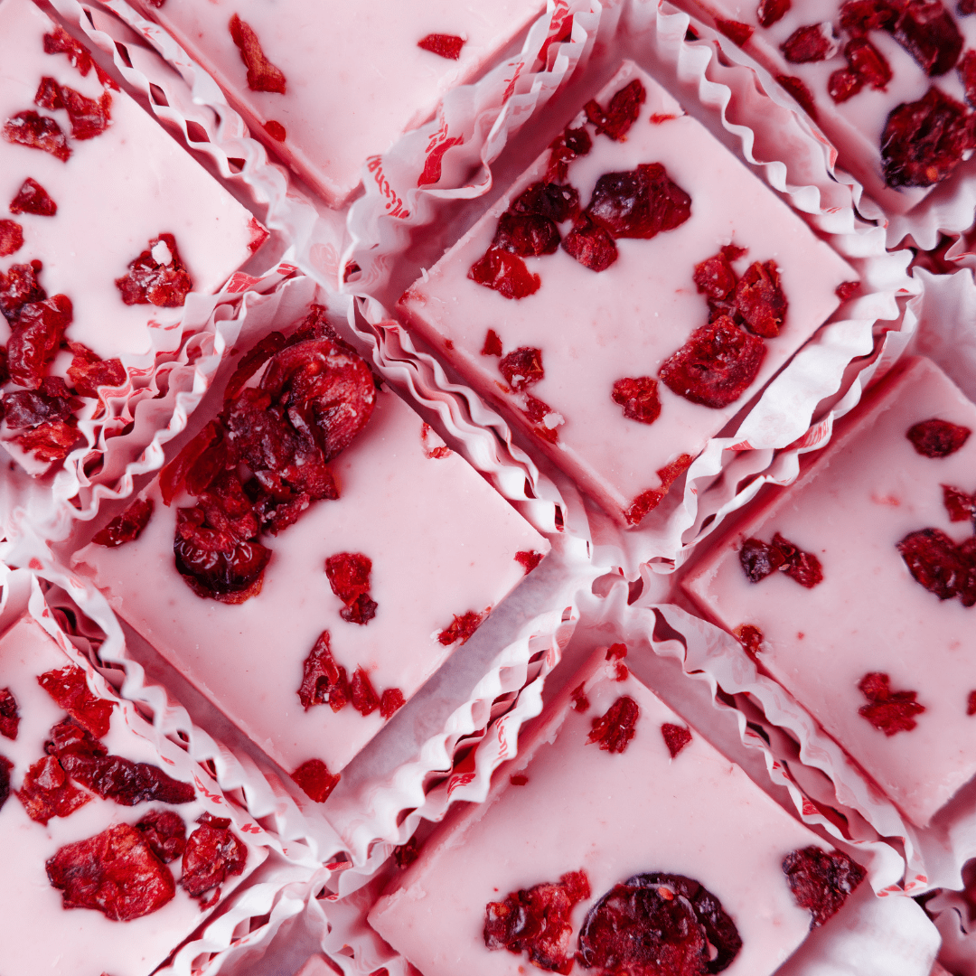 https://cdn.shopify.com/s/files/1/1857/6931/files/chocolate-gourmet-box-6306994.png?v=1762169016