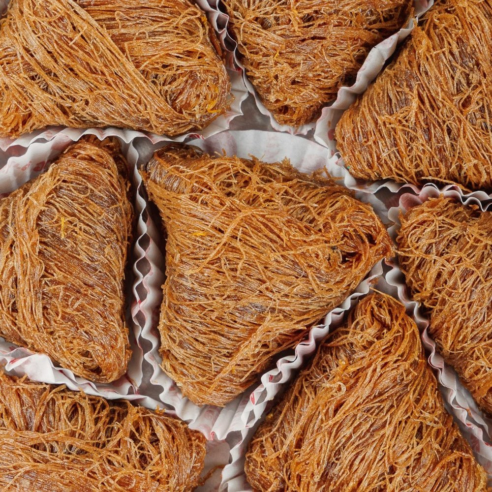 https://cdn.shopify.com/s/files/1/1857/6931/files/chocolate-samosa-kunafa-6635409.jpg?v=1762168745