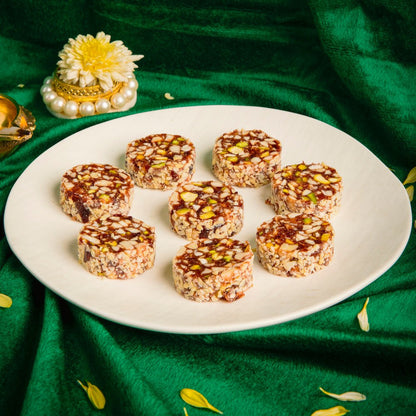https://cdn.shopify.com/s/files/1/1857/6931/files/cranblue-dry-fruit-roll-154893.jpg?v=1762169437