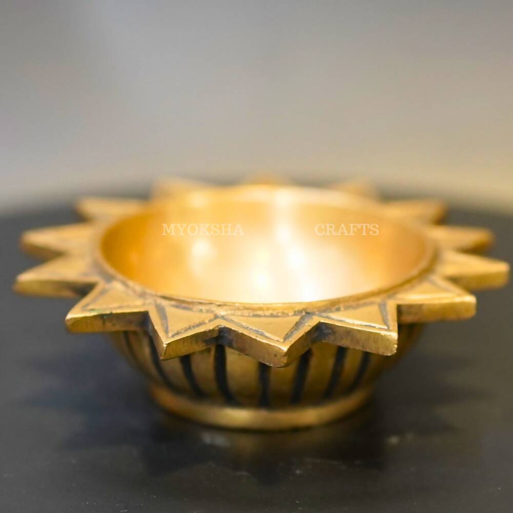 https://cdn.shopify.com/s/files/1/1857/6931/products/dWu36C6gXO.jpg?v=1703136077