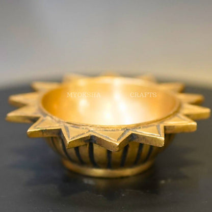 https://cdn.shopify.com/s/files/1/1857/6931/products/dWu36C6gXO.jpg?v=1703136077