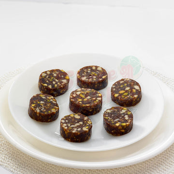 https://cdn.shopify.com/s/files/1/1857/6931/files/dates-dry-fruit-roll-446534.jpg?v=1762169433