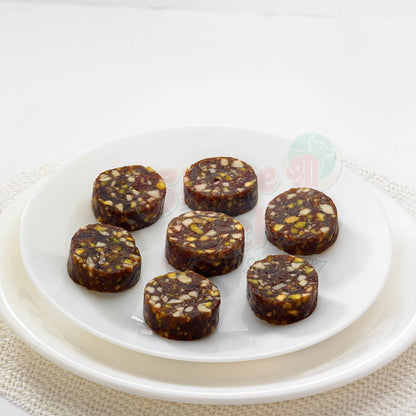 https://cdn.shopify.com/s/files/1/1857/6931/files/dates-dry-fruit-roll-446534.jpg?v=1762169433