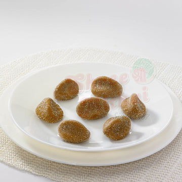 https://cdn.shopify.com/s/files/1/1857/6931/files/dharwad-peda-717035.jpg?v=1762168834