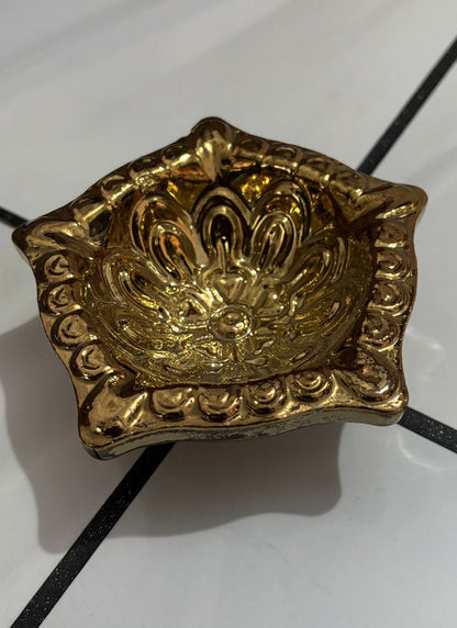 https://cdn.shopify.com/s/files/1/1857/6931/files/diya-1-a.jpg?v=1771500969