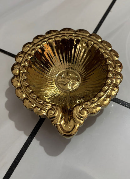 https://cdn.shopify.com/s/files/1/1857/6931/files/diya-3-1.jpg?v=1771500904