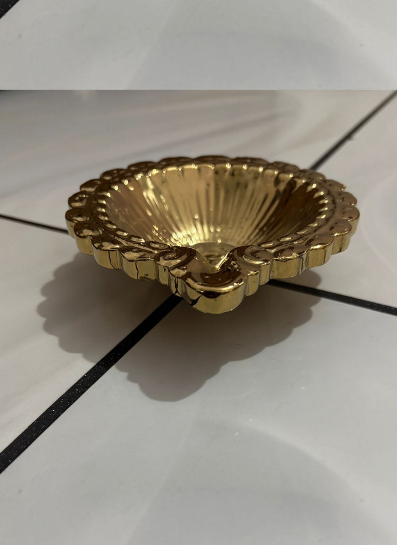 https://cdn.shopify.com/s/files/1/1857/6931/files/diya-3-2.jpg?v=1771500903