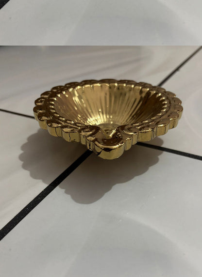https://cdn.shopify.com/s/files/1/1857/6931/files/diya-3-2.jpg?v=1771500903