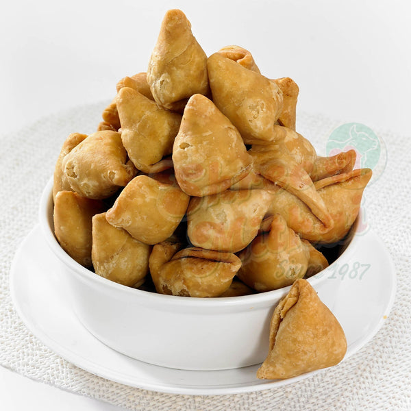 https://cdn.shopify.com/s/files/1/1857/6931/files/dry-samosa-572451.jpg?v=1762169242
