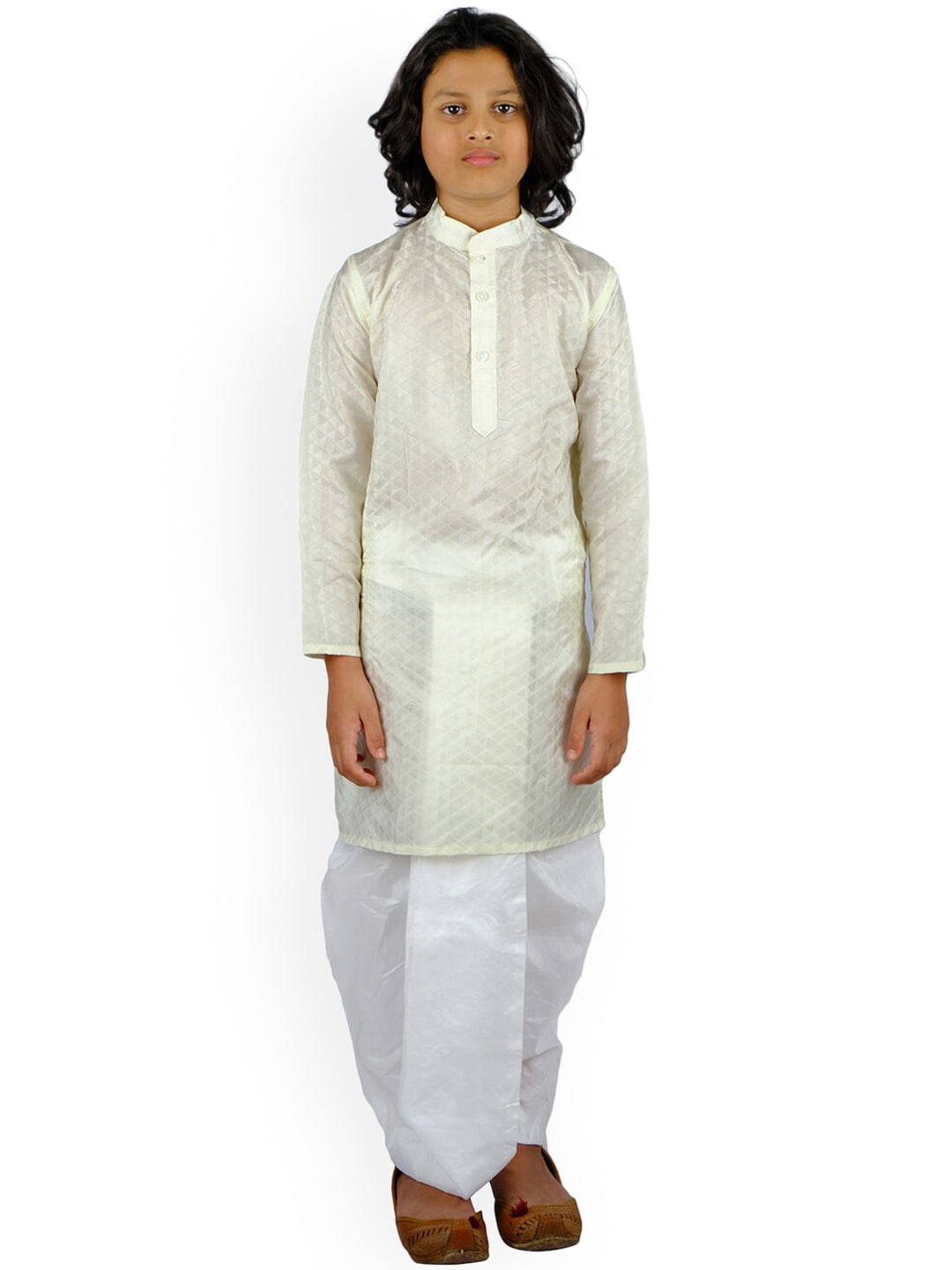 https://cdn.shopify.com/s/files/1/1857/6931/products/e22b9f90-a218-42d3-9199-97beda9a7cff1654754685574SethukrishnaBoysCream-ColouredKurtiwithSalwarWithDupatta1.jpg?v=1661583863