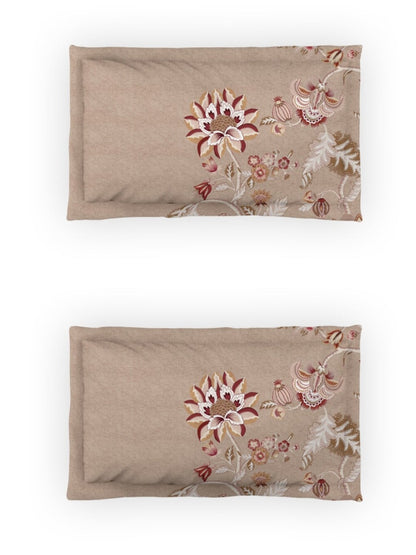 https://cdn.shopify.com/s/files/1/1857/6931/products/e42a7d93-d780-475a-8b0a-24454b047b3c1682770329985Bedsheets4.jpg?v=1703239359