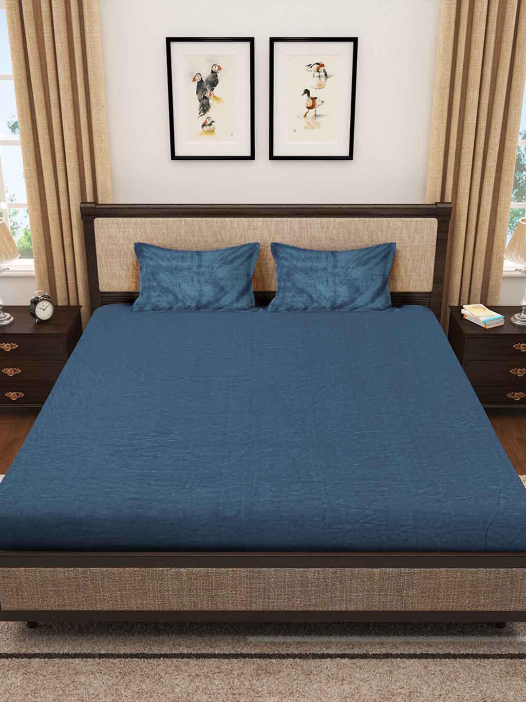 https://cdn.shopify.com/s/files/1/1857/6931/products/ec294815-91ac-4edf-a590-004c7f23a3071693308519011KlottheTurquoiseSolidWoolenFittedDoubleBedSheetwith2PillowCo2.jpg?v=1703165736