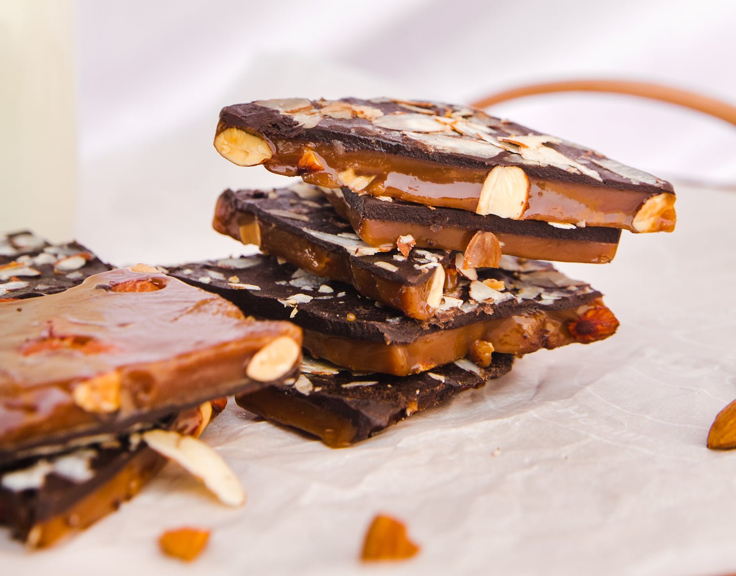 https://cdn.shopify.com/s/files/1/1857/6931/files/english-toffee-398831.jpg?v=1762169181