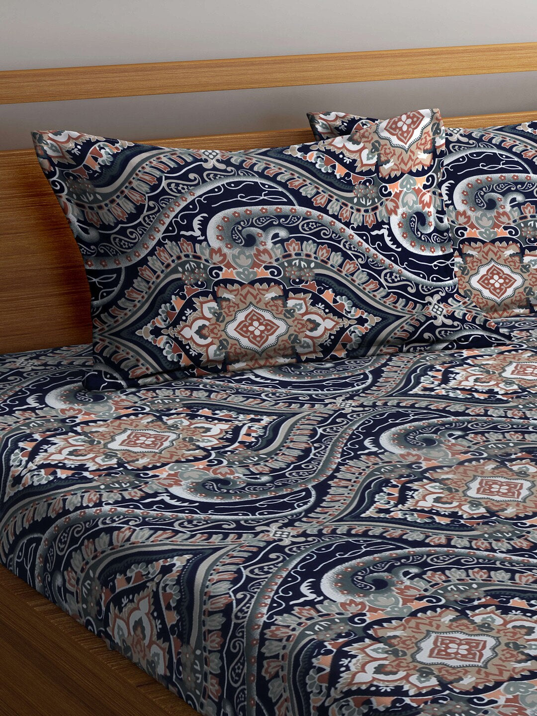 https://cdn.shopify.com/s/files/1/1857/6931/products/f0aef0d1-038b-48a2-8c31-dfde270eb3bd1682713515349Bedsheets3.jpg?v=1703311724