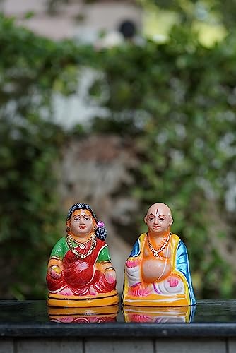 Image 1 of Default Title for the product Breeze Handicrafts Paper Mache Golu Doll Couple Statue for Bommalu Koluvu Home Decor and Showpiece Idol Navratri Gift for Women (Chettiyar achi thatha)
