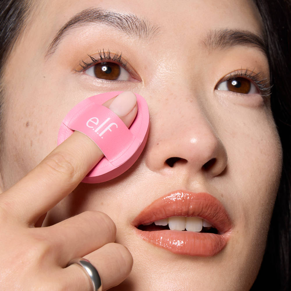 Image 3 of e.l.f. Cosmetics Pillow Puff Concealer Sponge