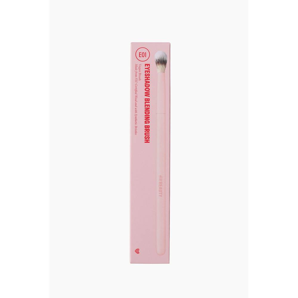 Image 2 of H&M Eyeshadow Blending Brush