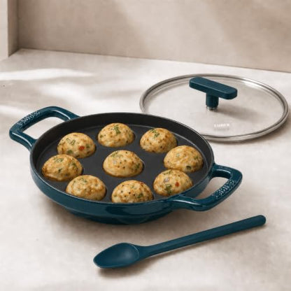 Image 3 of Ember Cookware TitaniumClad™ Cast Iron Appe Pan 20 cm with Glass Lid