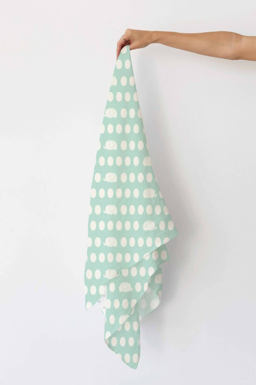 Image 5 of Kindermum Organic Cotton Muslin Swaddle Blanket 100 Cm X 100 Cm - Set Of 2 - Pista And Lemon