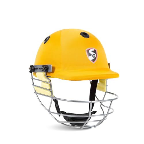 Image 1 of Yellow / M for the product SG Cricket Helmet BLAZETECH