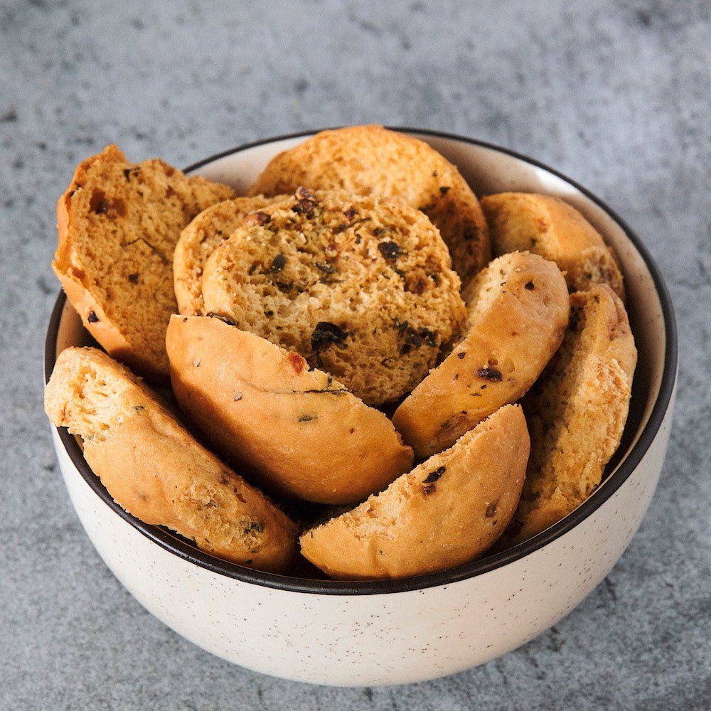 https://cdn.shopify.com/s/files/1/1857/6931/files/garlic-toast-273792.jpg?v=1762169632